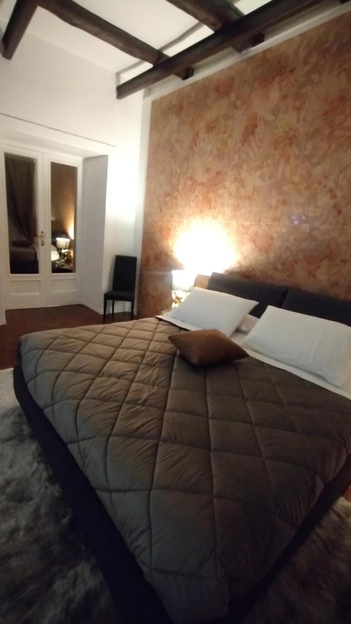 Plebiscito Suite Apartment Неаполь Экстерьер фото