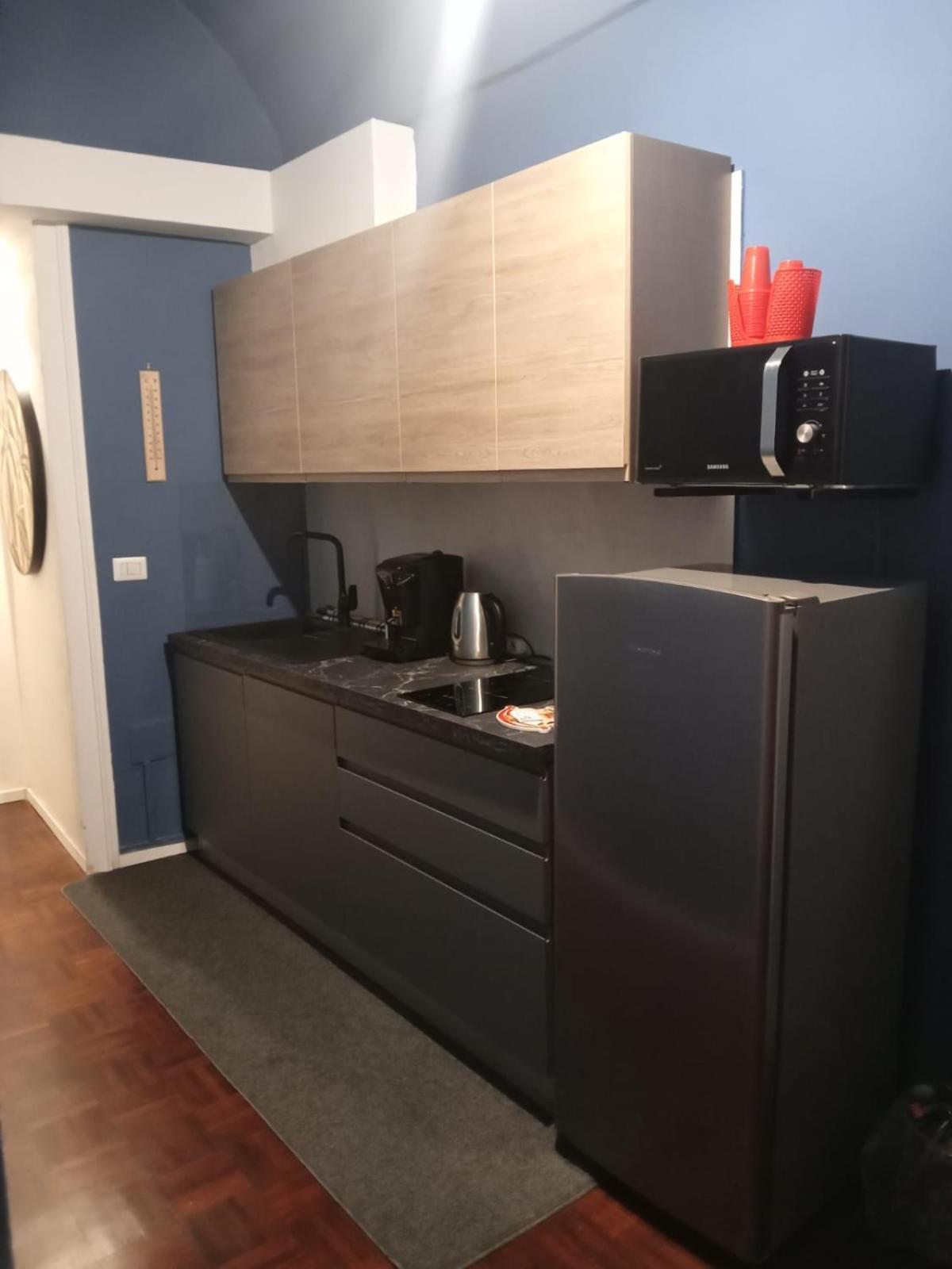 Plebiscito Suite Apartment Неаполь Экстерьер фото